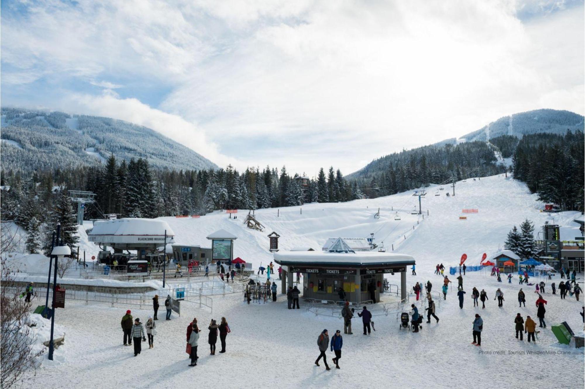 Alpine Greens 8 | Bright Townhome Near Blackcomb, Walk Or Shuttle To Skiing, Secure Parking Уислър Екстериор снимка